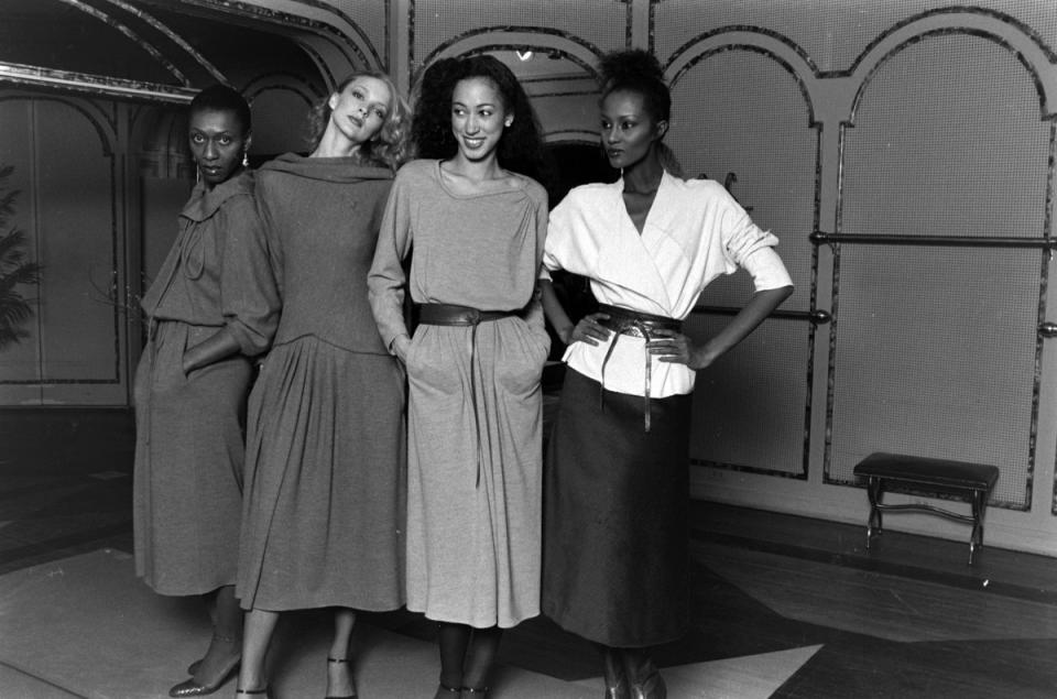 Bethann Hardison, Karen Bjornson, Alva Chinn and Iman modeling Stephen Burrows for Pat Tennant Fall 1977<p>Photo: Harry Benson/WWD/Penske Media via Getty Images</p>