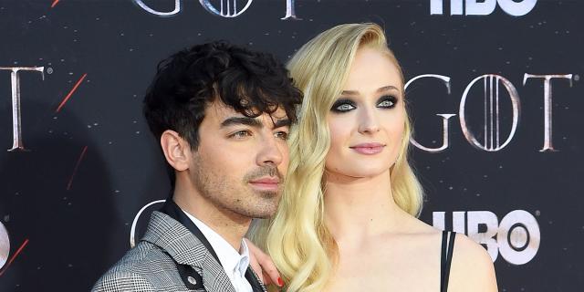 Sophie Turner and Joe Jonas Show PDA at Screen Actors Guild