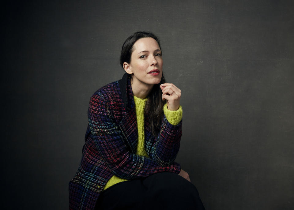 ARCHIVO - Rebecca Hall durante una sesión de retratos en el Festival de Cine de Sundance en Park City, Utah el 24 de enero de 2020. Hall debuta como directora con "Passing" protagonizada por Ruth Negga y Tessa Thompson estrenada este fin de semana en Sundance. (Foto Taylor Jewell/Invision/AP, archivo)