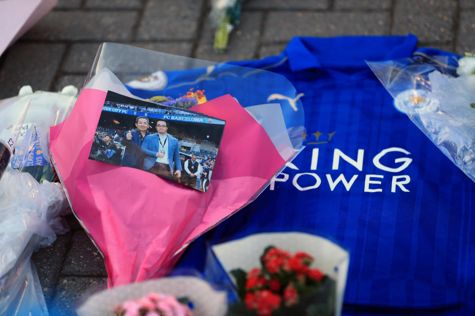 <p>Supporters pay tribute at Leicester City Football Club. Mike Egerton/PA Wire </p>