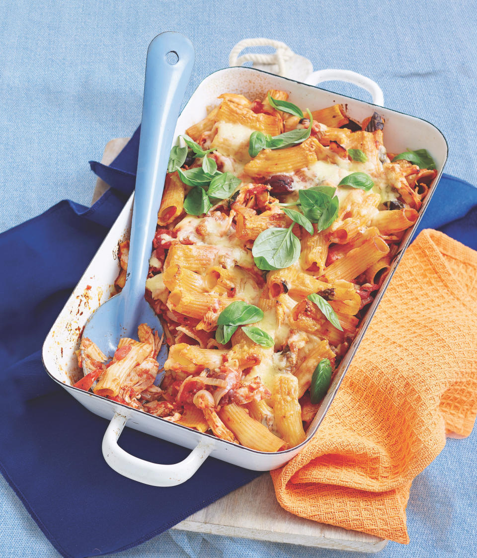 Shredded Chicken ’n’ Pasta Bake