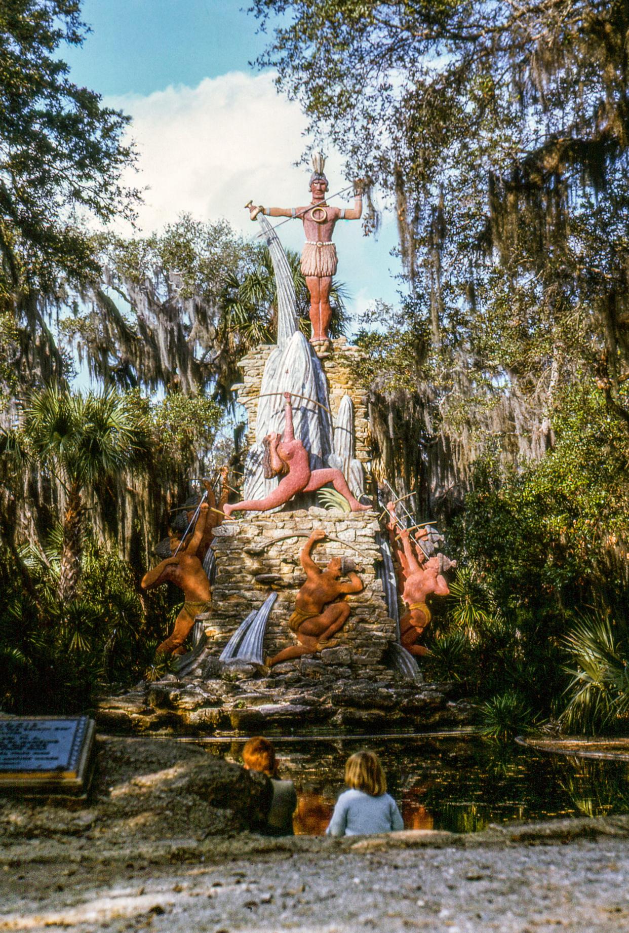 Chief Tomokie statue as it looked in 1963.