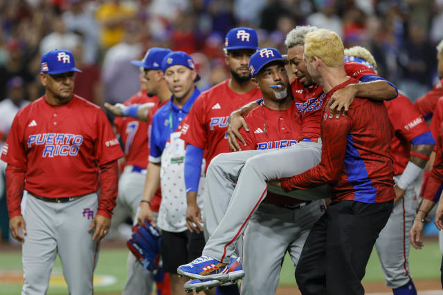 Puerto Rico players in tears after star pitcher Edwin Díaz injured  celebrating win, World Baseball Classic