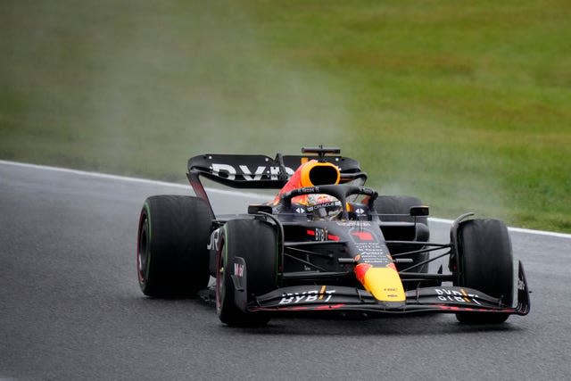 Verstappen was untouchable in the rain when the Japanese Grand Prix finally restarted.