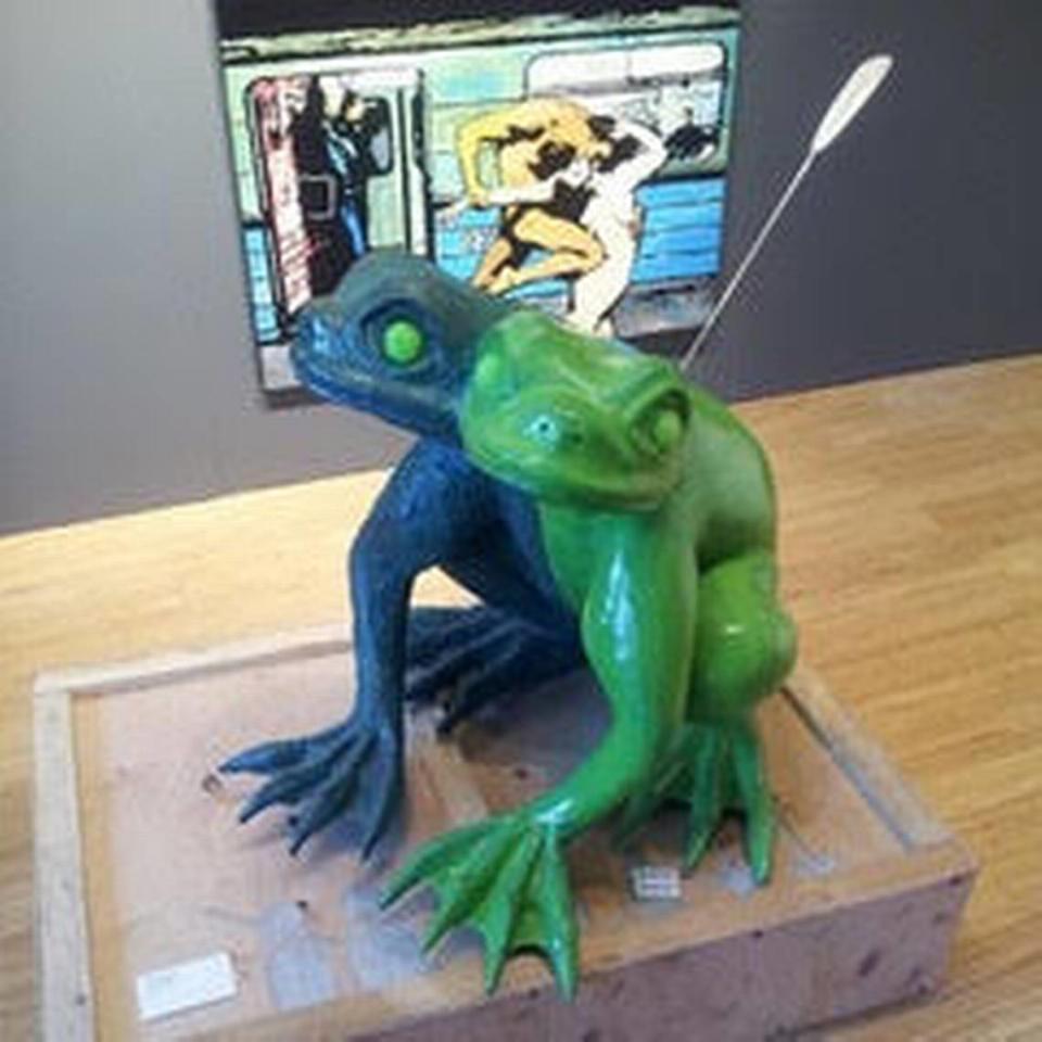 “Frog a-la Rus”, de Lidia Vitkovskaya.  Galería Every Thing is Art!