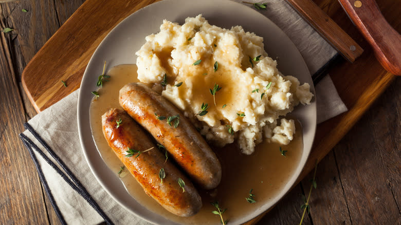 Sausages and mash with gravy
