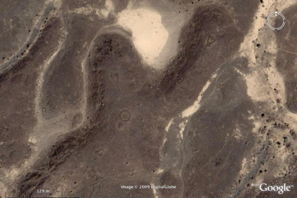Wheel structures that have a bulls-eye design in satellite imagery from Saudi Arabia