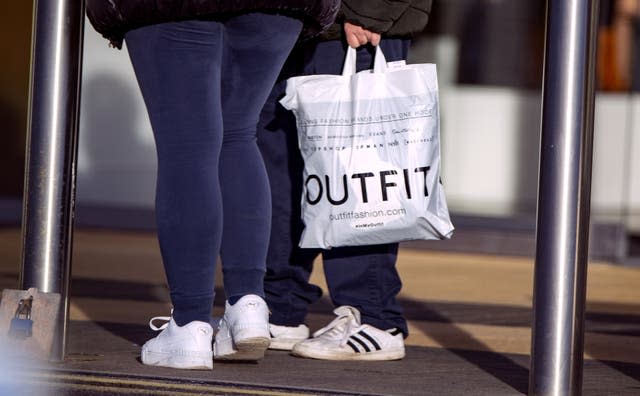 Outfit shopper