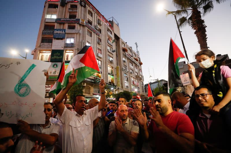 Protest in solidarity with Palestinian prisoners in Israeli jails, in Ramallah