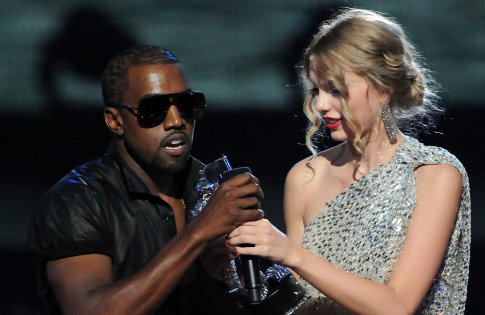 Taylor und Kanye bei den MTV Video Music Awards 2009 credit:Bang Showbiz