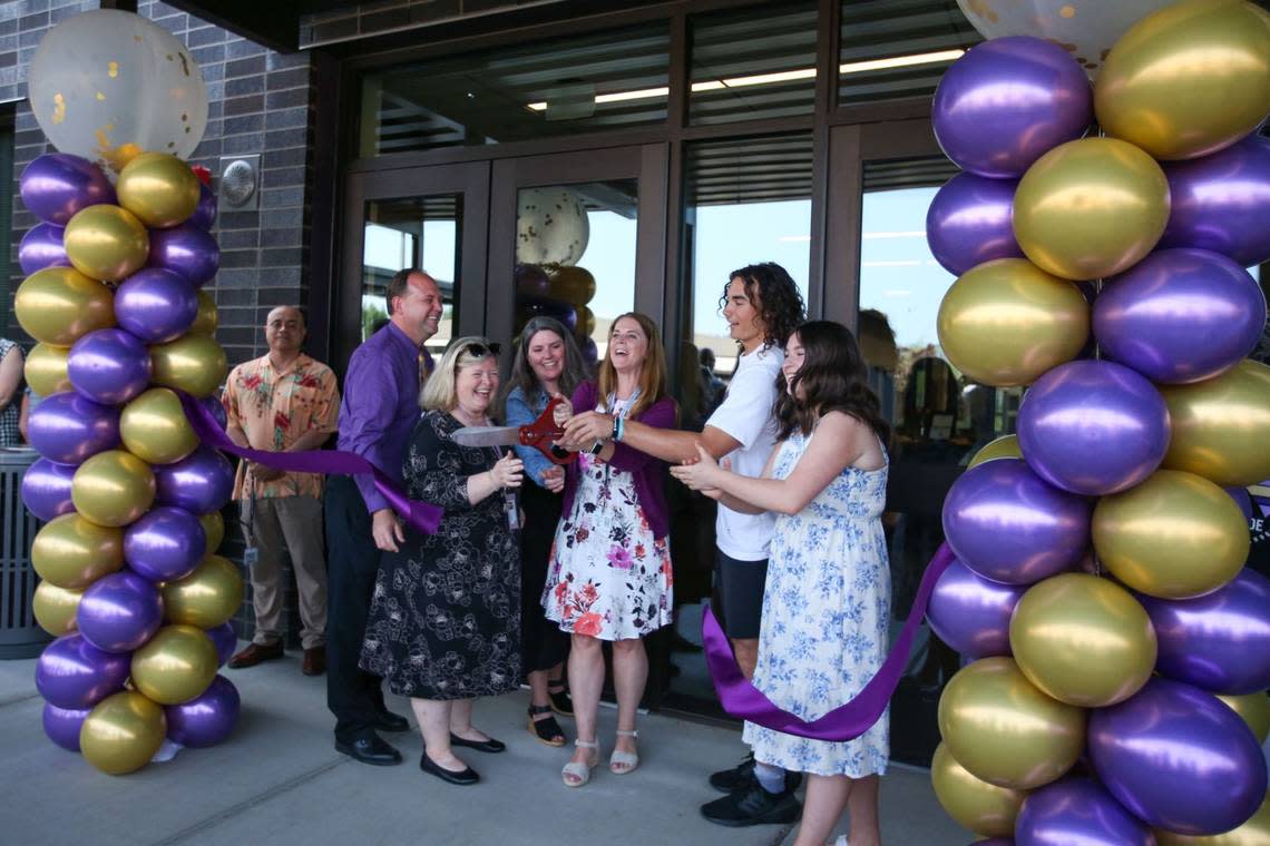 The Sumner-Bonney Lake School District held a ribbon-cutting ceremony Wednesday, May 17, for its new $37.8 million building at Sumner High. Angelica Relente/arelente@thenewstribune.com