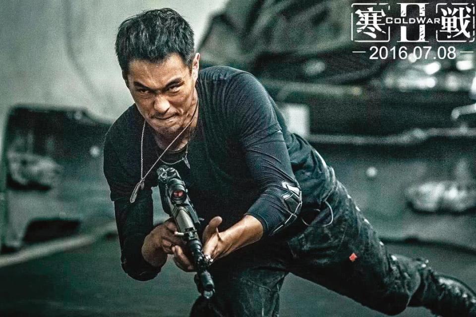 在港片《寒戰2》中，楊祐寧飾演退役特警，有不少槍戰鏡頭。