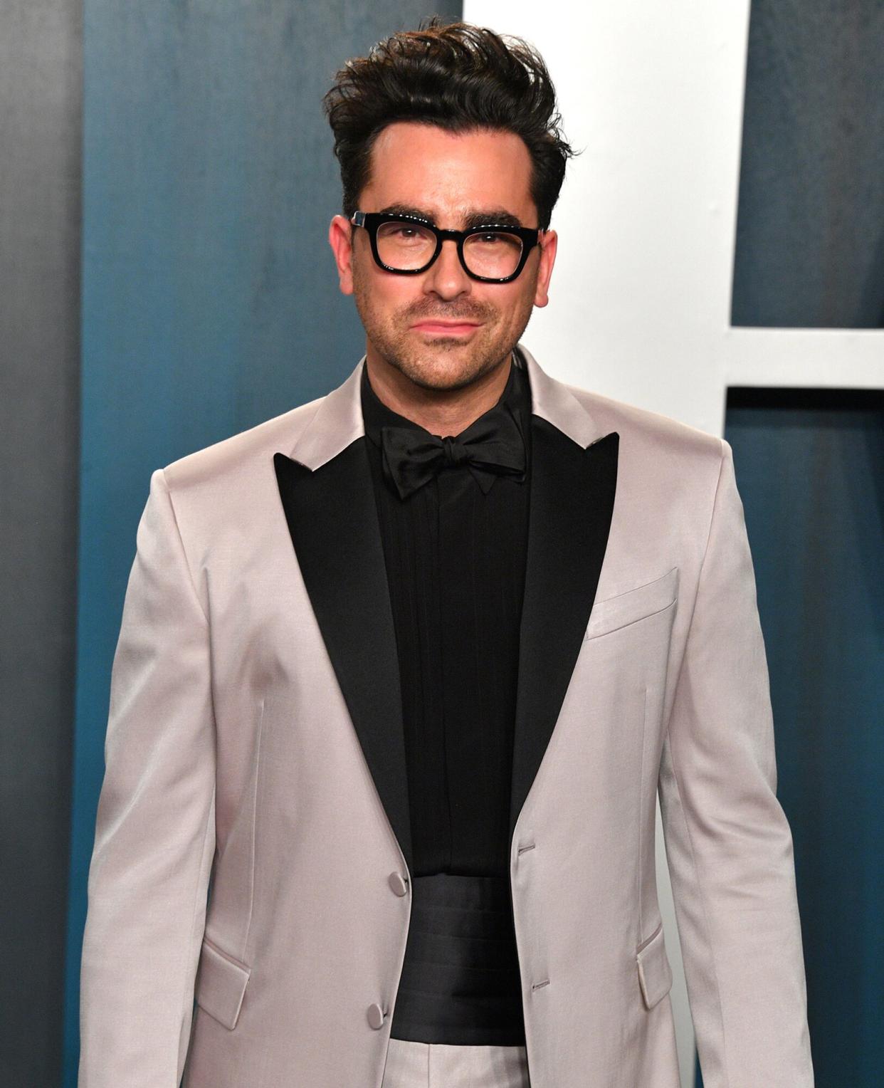 Dan Levy attends the 2020 Vanity Fair Oscar party hosted by Radhika Jones at Wallis Annenberg Center for the Performing Arts on February 09, 2020 in Beverly Hills, California