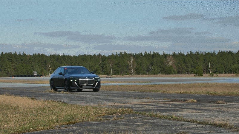 Gif: BMW