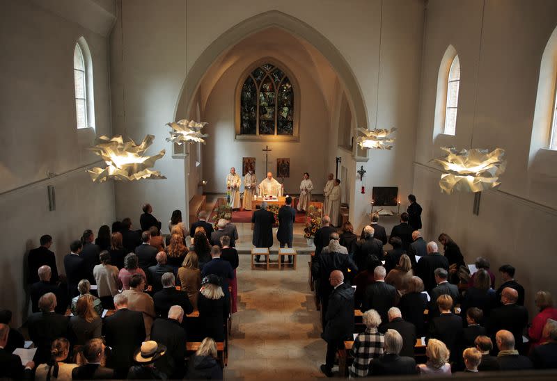 Same-gender ecclesiastical marriage of former Benedictine Father in Munich