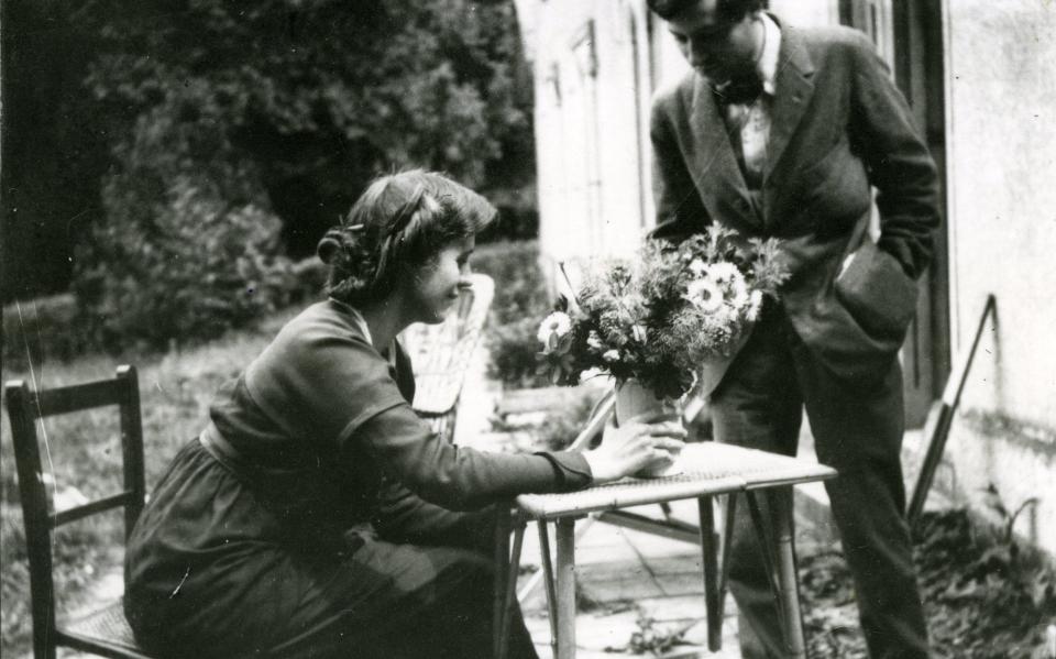 Vanessa Bell and Duncan Grant at Asheham House - The Charleston Trust