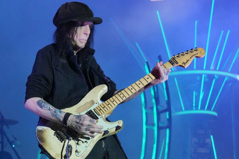 Kevin Mazur/Getty Mick Mars