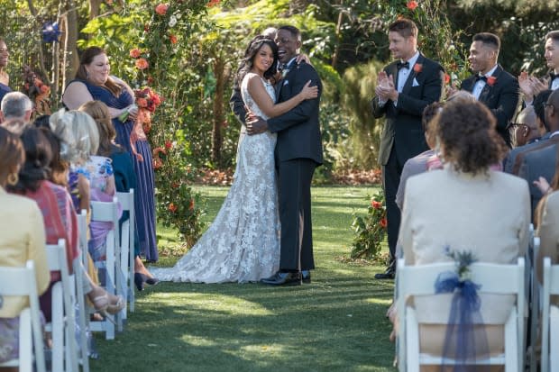 Kate (Chrissy Metz, left), Beth (Susan Kelechi Watson), Randall (Sterling K. Brown) and Kevin (Justin Hartley, third from right). <p>Photo: Ron Batzdorff/Courtesy of NBC</p>