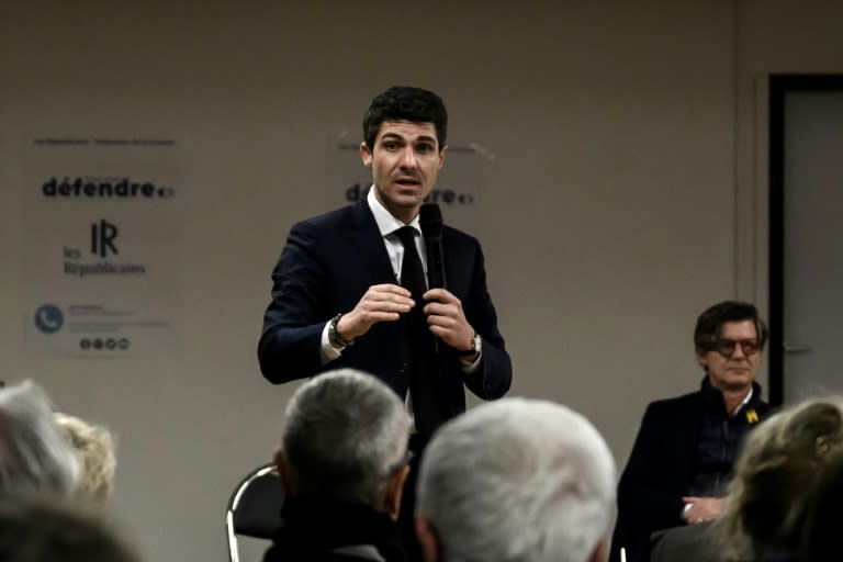 Le député désormais ex-Les Républicains Aurélien Pradié, lors d'une réunion publique à Pessac (Gironde), le 24 février 2023 (Philippe LOPEZ)
