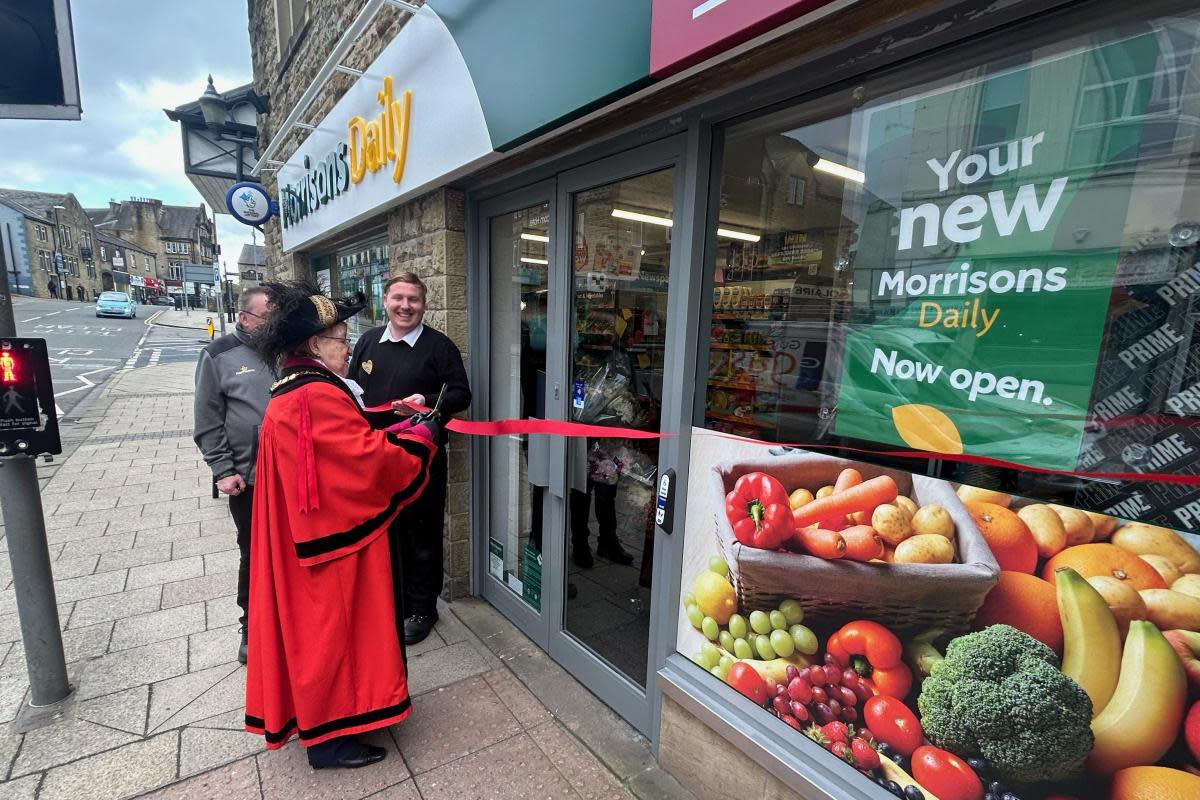 Mayor Sheila Bentley opening Skipton's new Morrisons Daily <i>(Image: Submitted)</i>