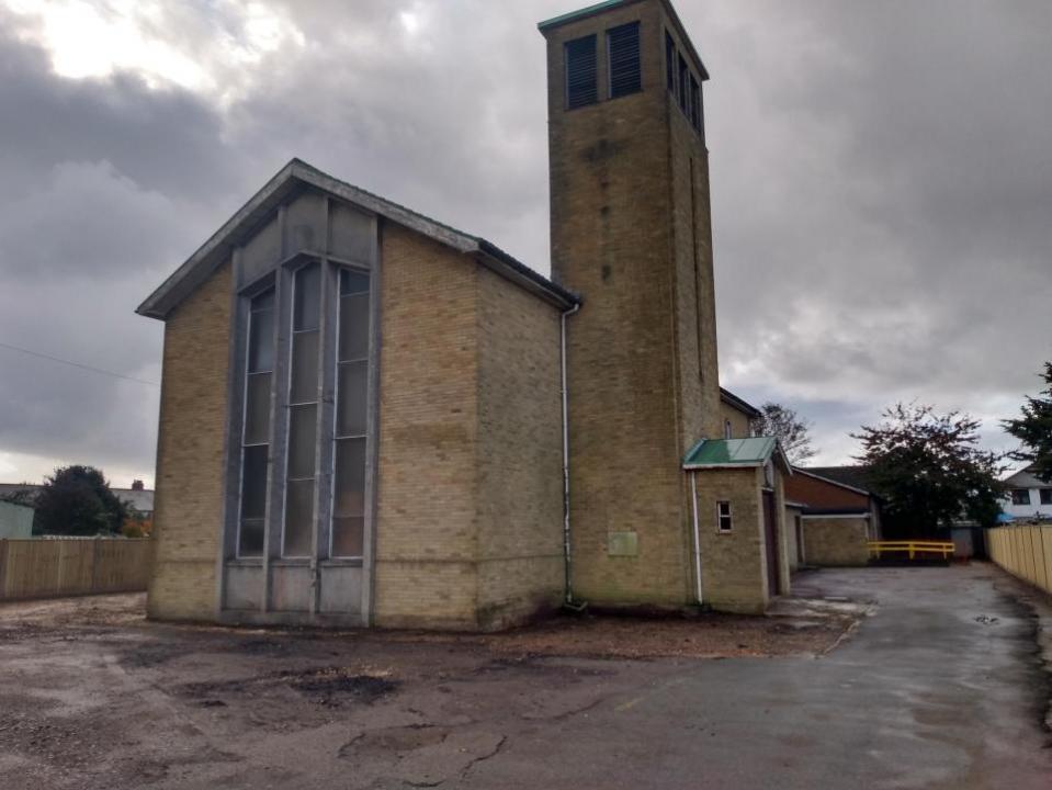 Daily Echo: A proposal to demolish the tower at St Jude's Church in Warren Avenue, Shirley, has been given the green light