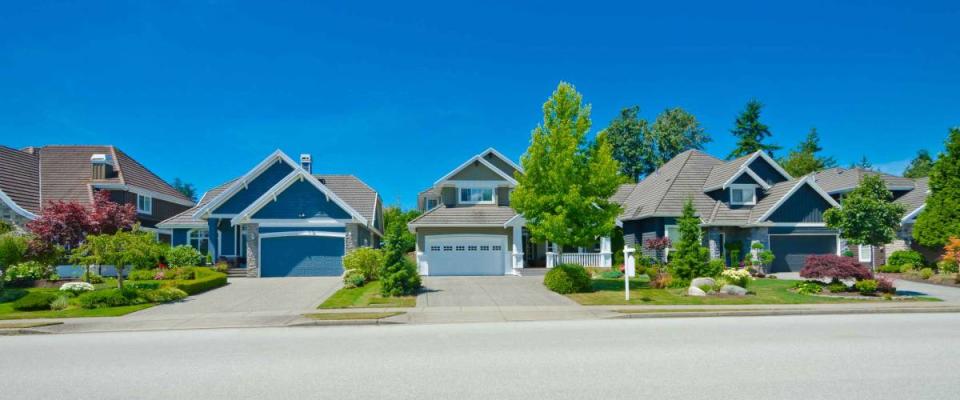 Homes in a comfortable suburban neighborhood in North America