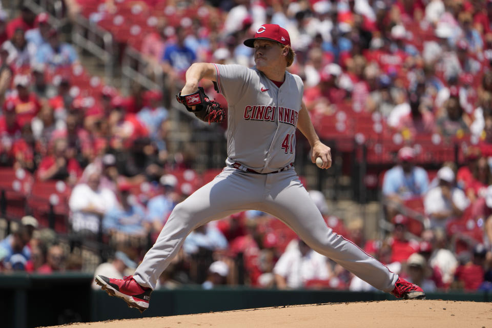 Cincinnati Reds starting pitcher Andrew Abbott throws during the first inning of a baseball game against the St. Louis Cardinals Saturday, June 10, 2023, in St. Louis. (AP Photo/Jeff Roberson)