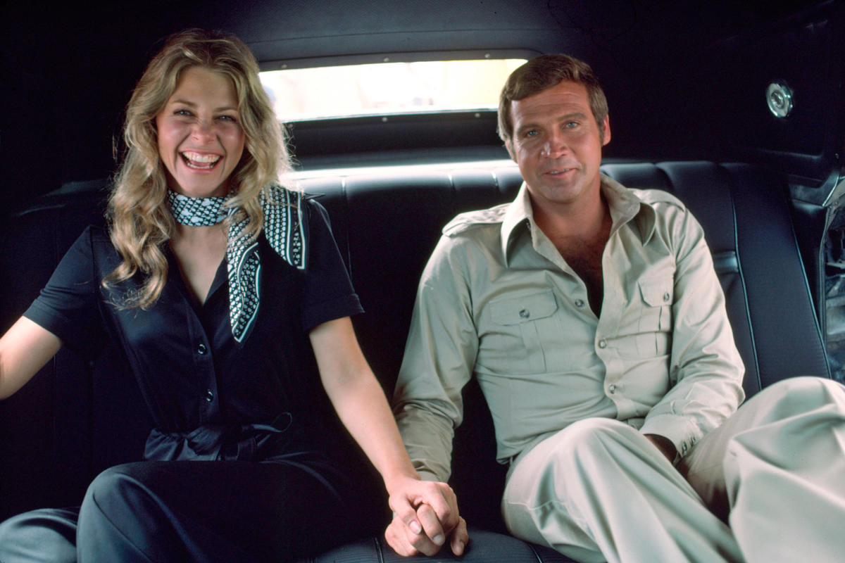 The Six Million Dollar Man and Bionic Woman reunite