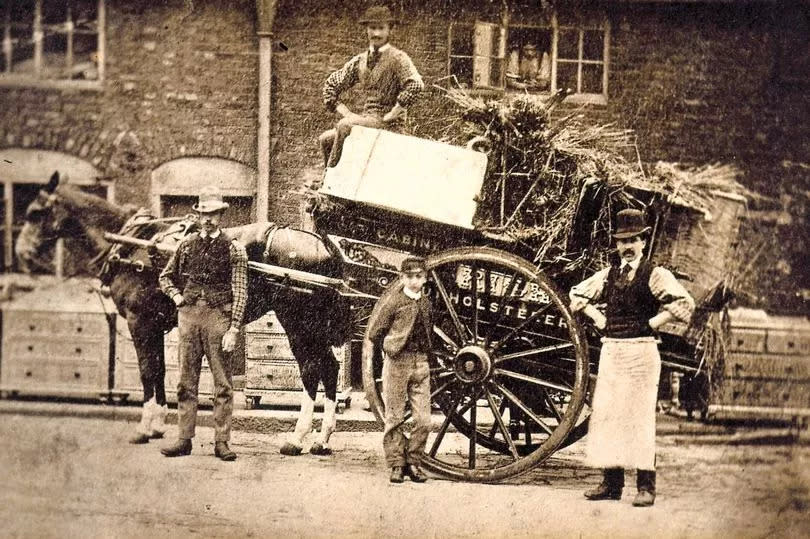 The only surviving photo of Antonio Bianchi (on top of the cart) and Antonio Arighi (in white apron and hat)
