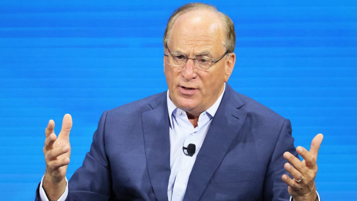 Blackrock Ceo Larry Fink Talks Up Crypto Demand From Gold Investors 1505