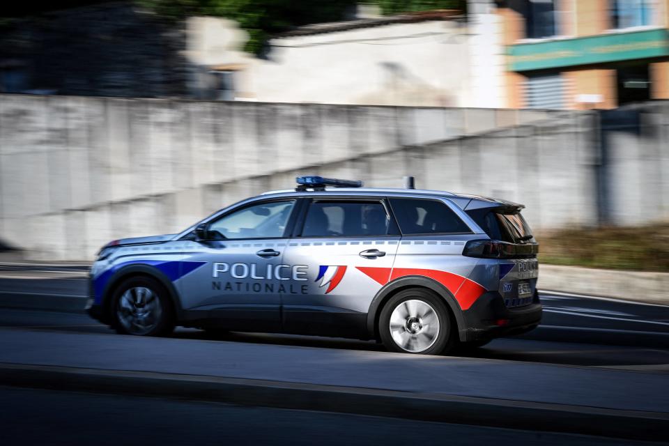 Après 10 jours de cavale, un policier mise en cause pour viols finalement interpellé (photo d’illustration prise à Lyon en juillet 2023).