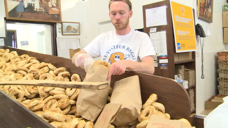 At St-Viateur Bagel, 60 years of the 'best bagels in the world'