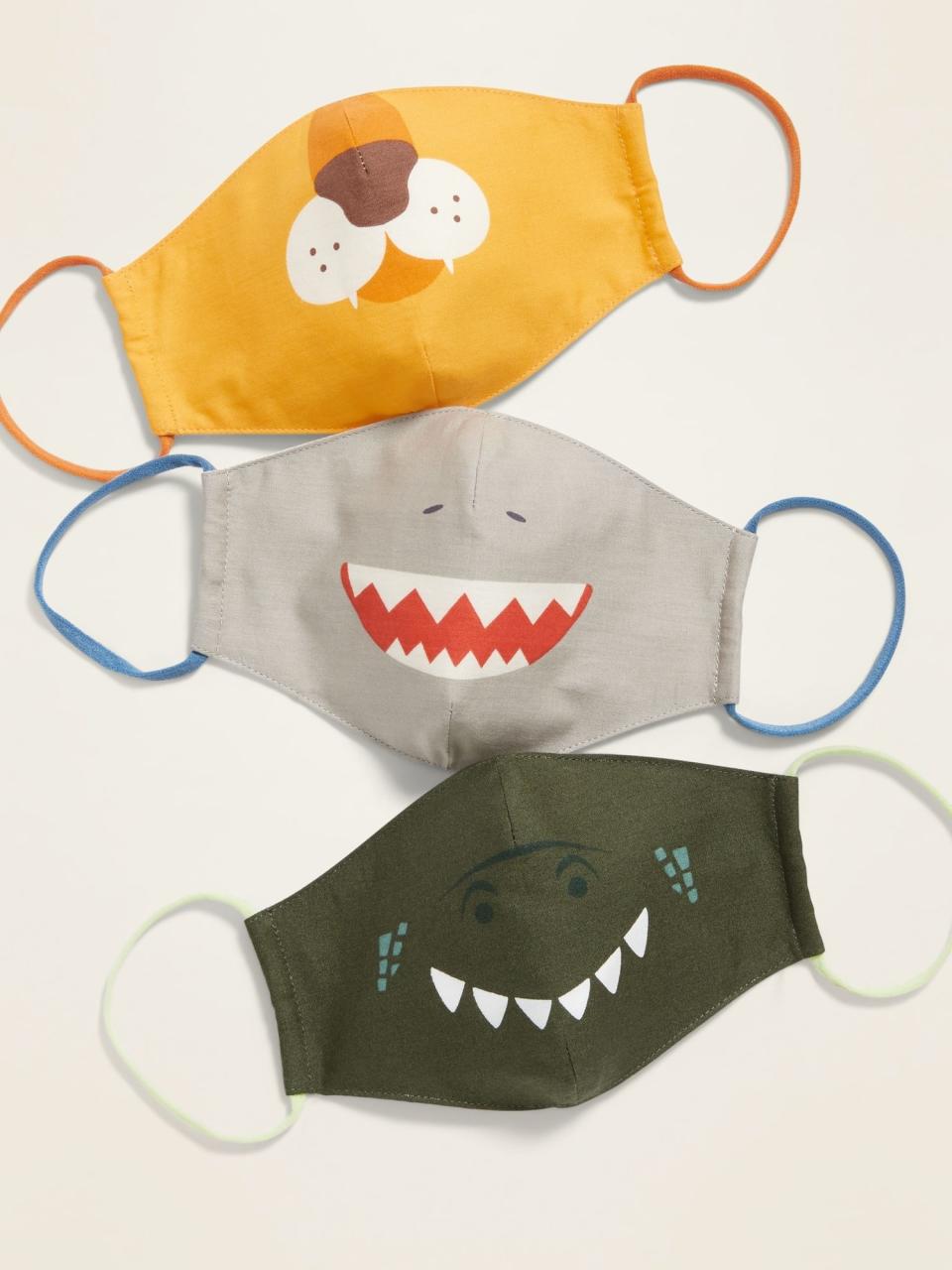 1) Critter Face Masks With Laundry Bag