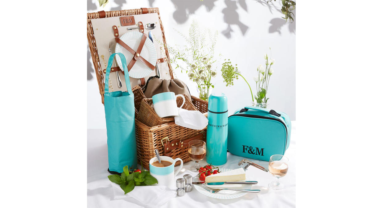  Piccadilly Stripe 2 Person Picnic Hamper (Fortnum & Mason)