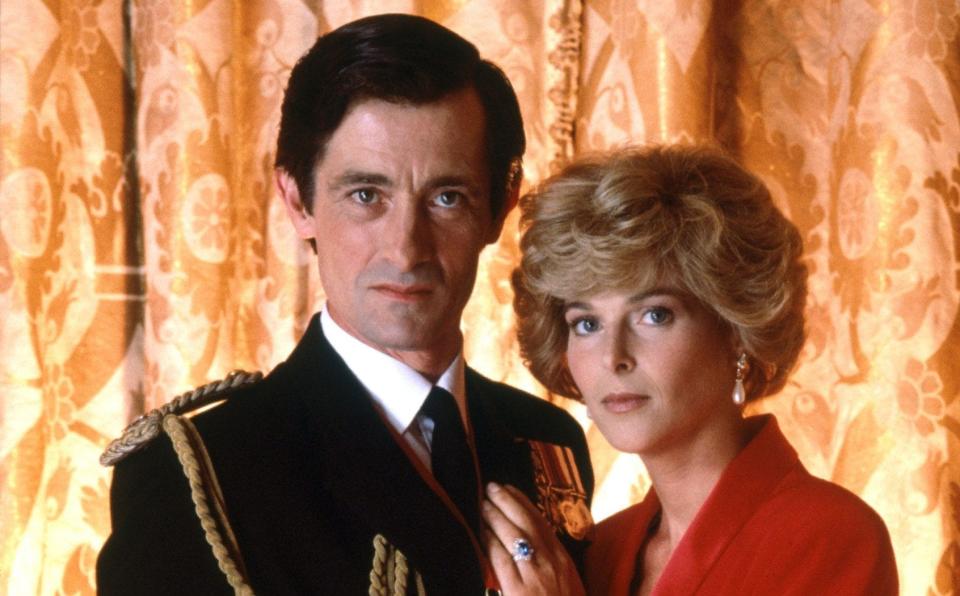 Roger Rees as Prince Charles and Catherine Oxenberg as Diana in the 1992 TV movie Charles and Diana: Unhappily Ever After - AF archive / Alamy Stock Photo