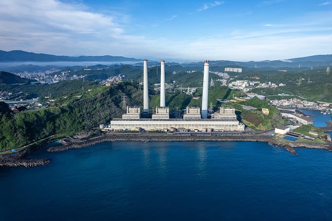 台電提出協和電廠「東移方案」，潛堤區珊瑚將完全保留下來。圖／台電提供