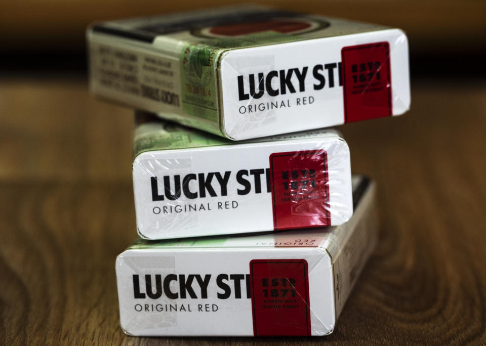 KIEV, UKRAINE - 2019/02/14: A pack of  British American Tobacco Lucky Strike cigarettes seen in a Tobacco Store. (Photo by Igor Golovniov/SOPA Images/LightRocket via Getty Images)