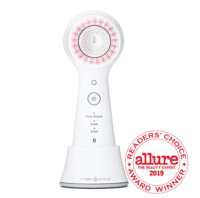 Find this <a href="https://fave.co/2RV0Q2Q" target="_blank" rel="noopener noreferrer">Clarisonic Skin Care Mia Smart Anti-Aging and Cleansing Skincare Device for $169 at Sephora﻿</a>.