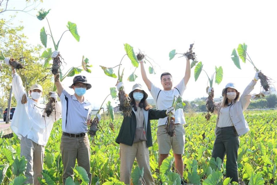 社會參與指標，朝陽科大以USR實踐的傑出成果，榮登私校之冠。