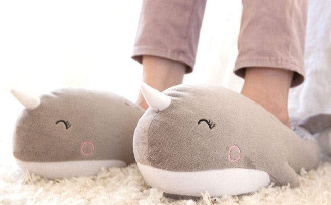 smoko narwhal heated footwarmers slippers