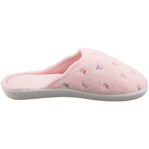 5) Women’s Terry Clog Slippers