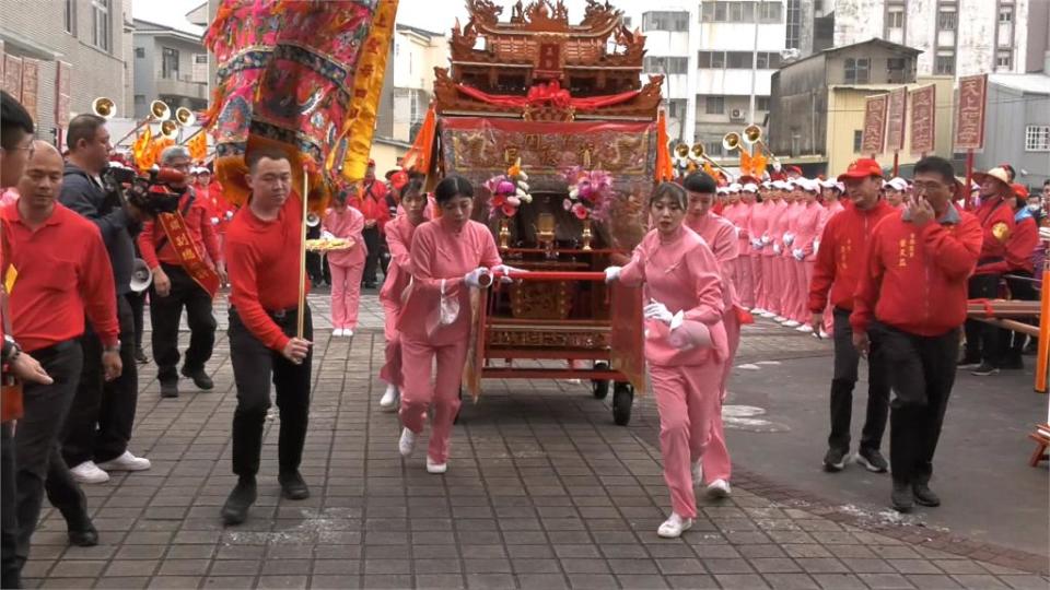 桃園龍德宮四媽祖8天7夜遶境　隊伍抵達苗栗西山聖帝廟