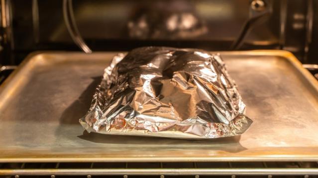 Can You Put Aluminum Foil in an Air Fryer? - Running to the Kitchen®