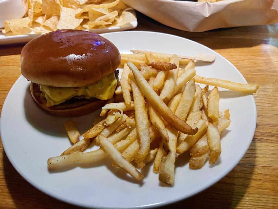 applebees neighborhood burger and fries