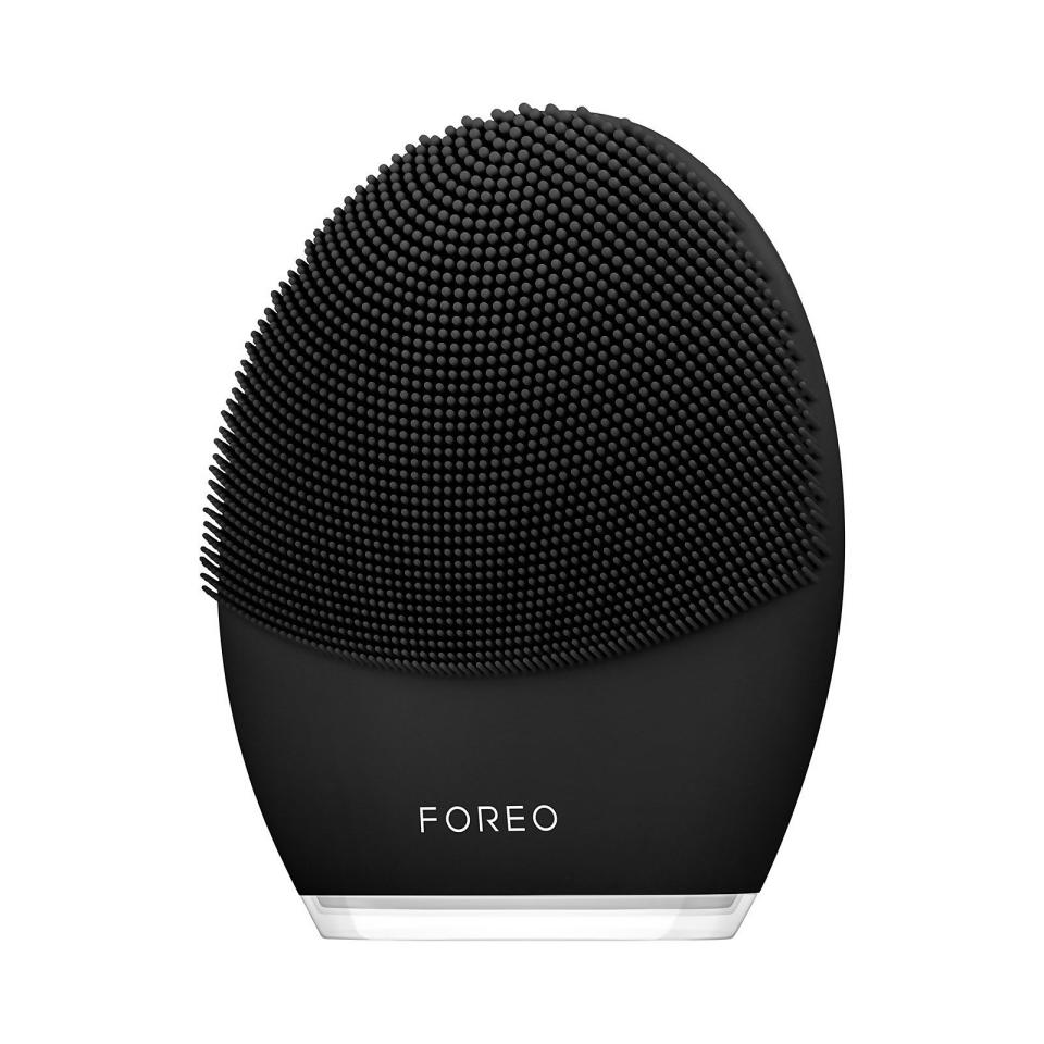 FOREO LUNA 3 Facial Cleansing Brush for Men