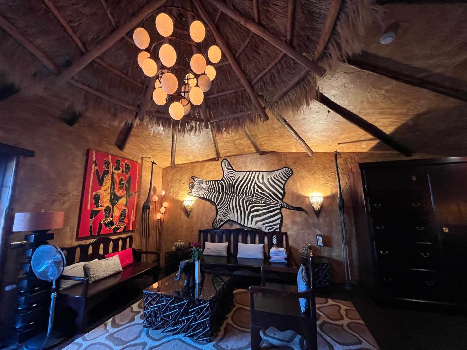 Decor in the Africa Suite at Hotel Ranga