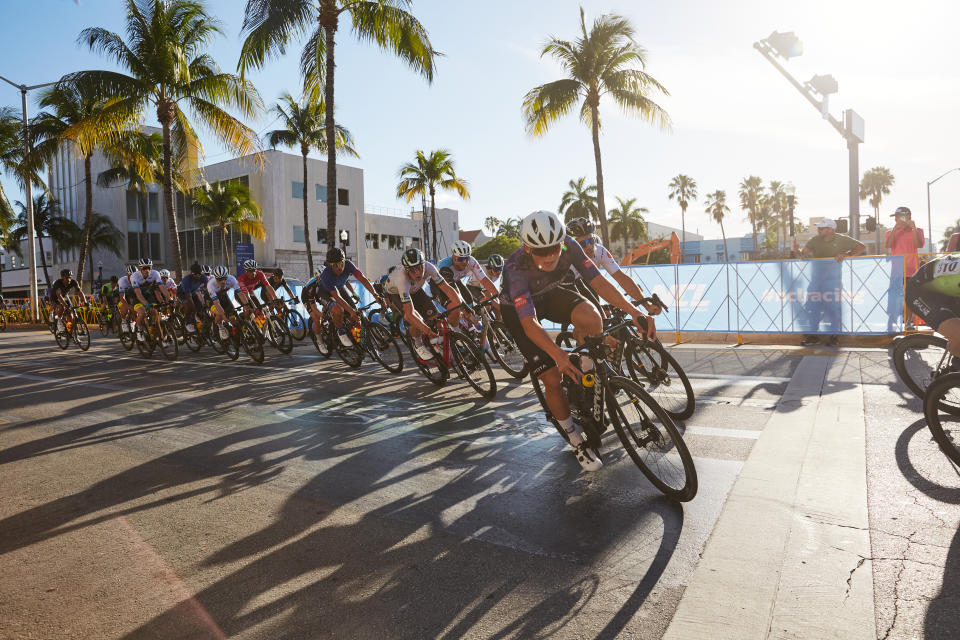 Team Mike's Bikes p/b Equator Coffee leads around a corner of the men's race at Miami Beach