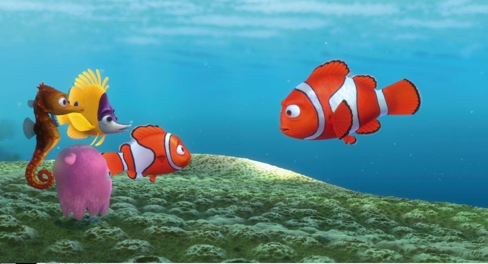 <p>Wer ‘Oben’ schon gesehen hat, kann nur wenig später auf eine Alternative zurückgreifen, denn RTL führt seinen Pixar-Marathon direkt im Anschluss mit ‘Findet Nemo’ fort, dem entwaffnend charmanten Trickabenteuer, das allein schon wegen Dory sehenswert ist. 24.12., 16:50 Uhr, RTL </p>