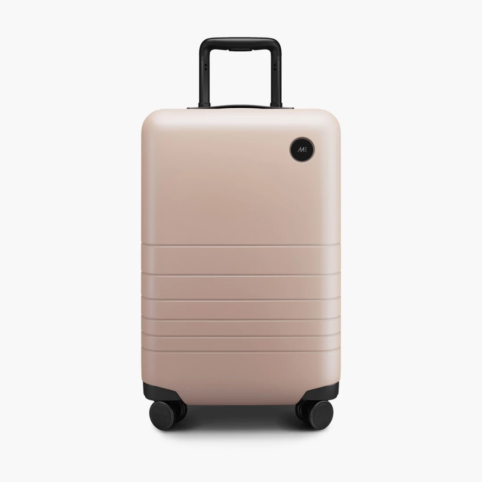 Monos Carry-On in Rose Quartz