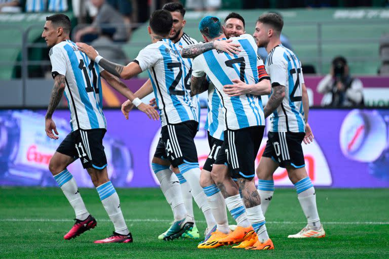 La selección argentina afrontará dos partidos de Eliminatorias en octubre: con Paraguay y Perú